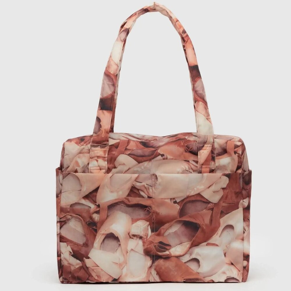 NWT Baggu Small Cloud Carry-on - Pointe Shoe